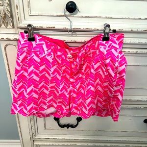 Chevron golf shorts